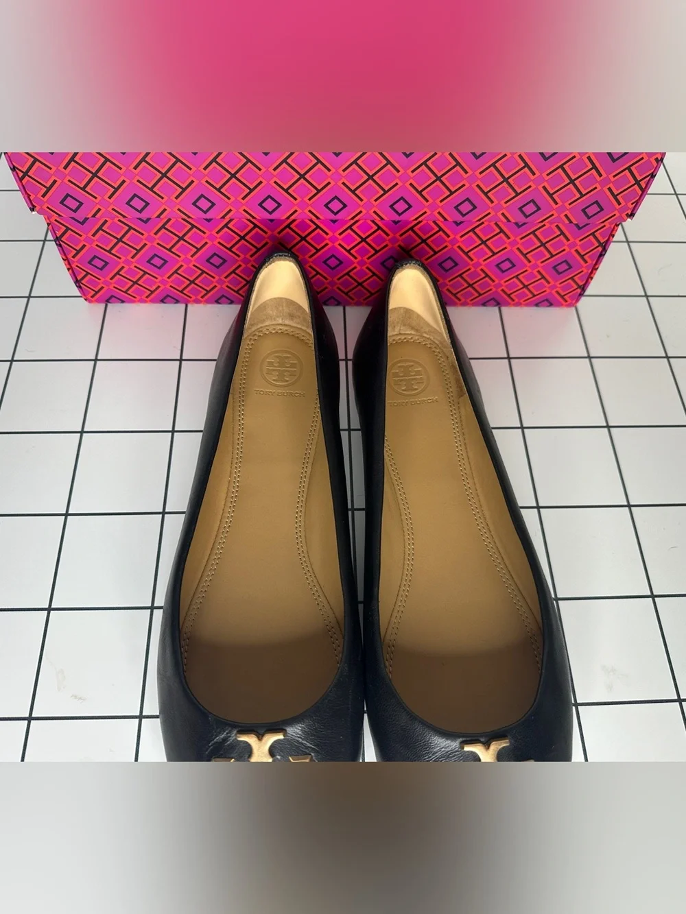 Tory Burch Black Leather Ballet Flats with Gold Logo Accent 11 Women's w/ box